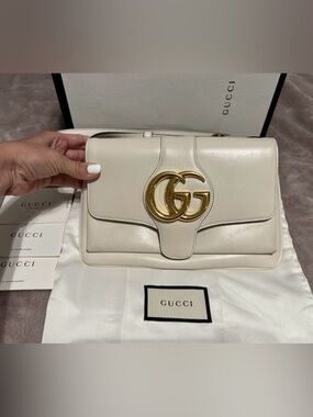 Gucci Arli Small GG  White Crossbody Bag Ebony Leather Handbag